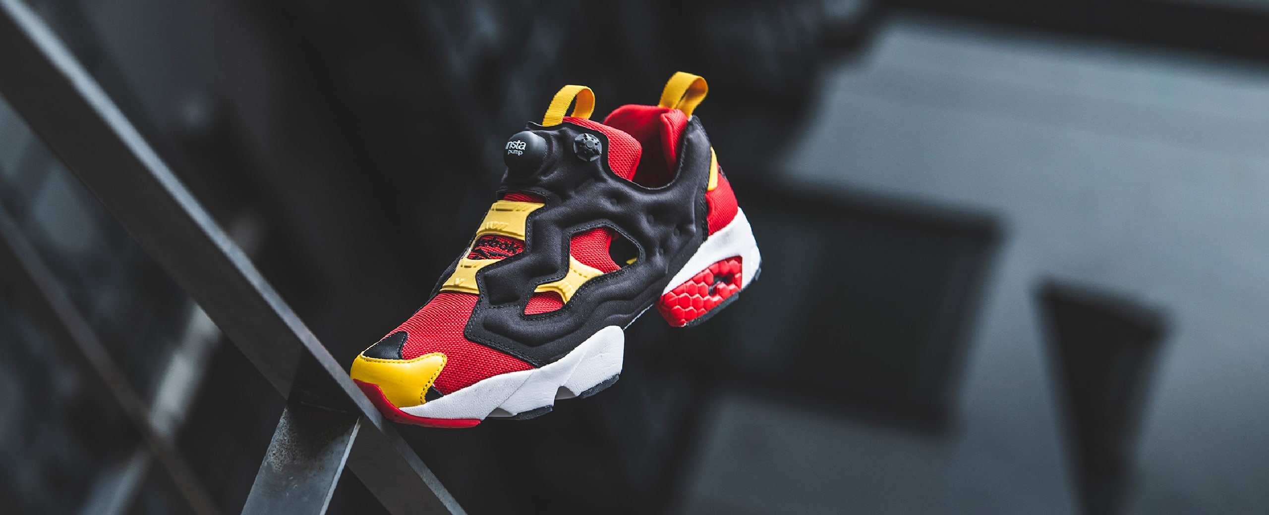 Reebok INSTAPUMP FURY OG MU SCARLET/BLACK/TOKUSICKYELLOW 20SS-S