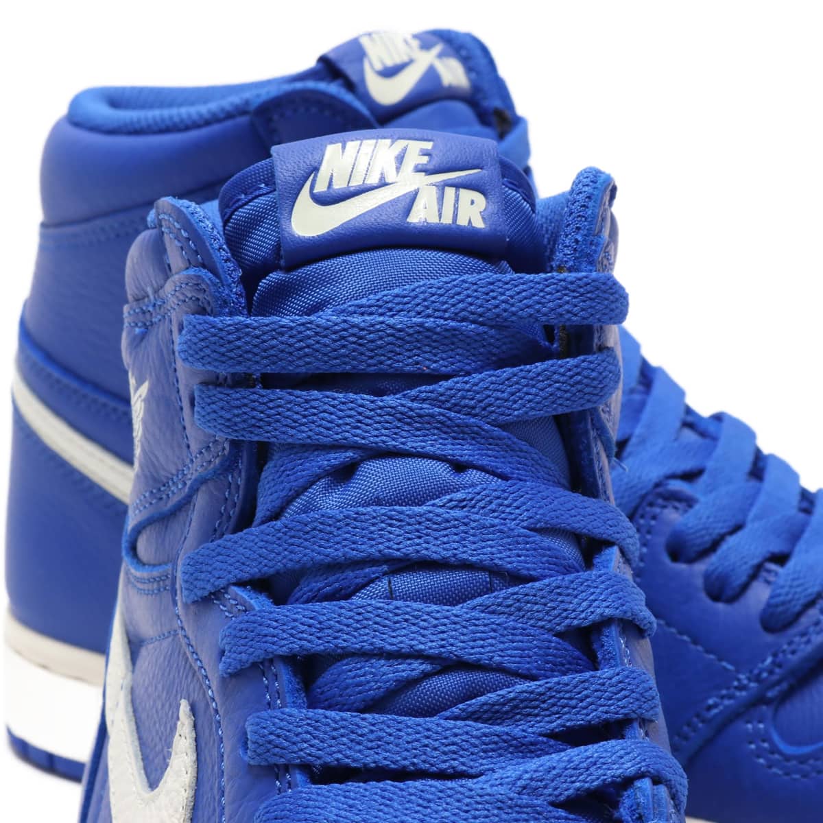JORDAN BRAND AIR JORDAN 1 RETRO HIGH OG HYPER ROYAL/SAIL 18FA-I