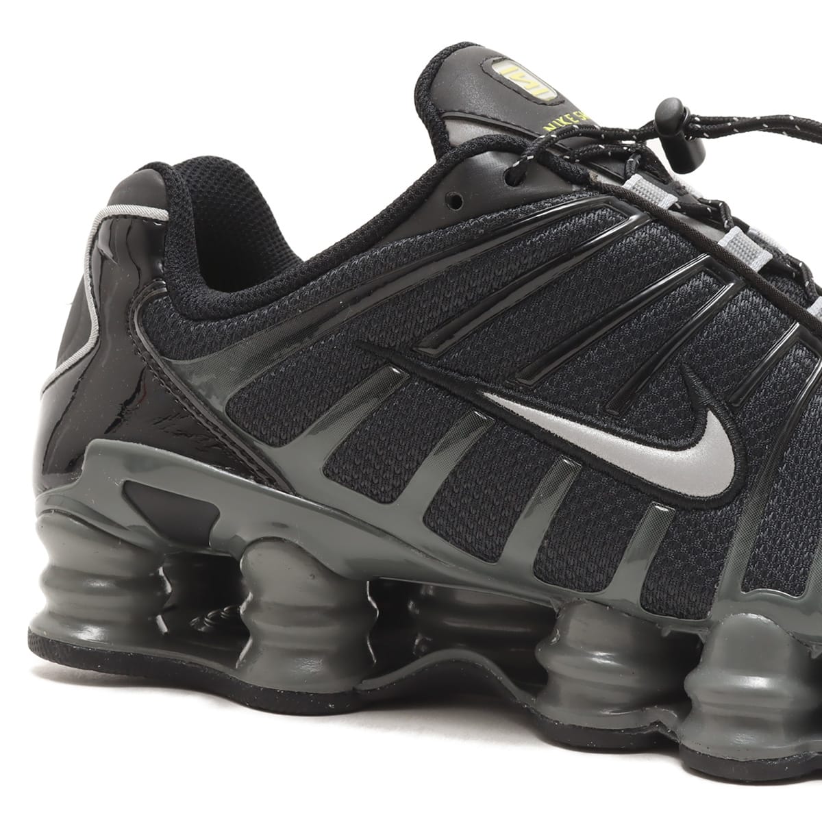 NIKE WMNS SHOX TL BLACK/METALLIC SILVER-IRON GREY（ナイキ