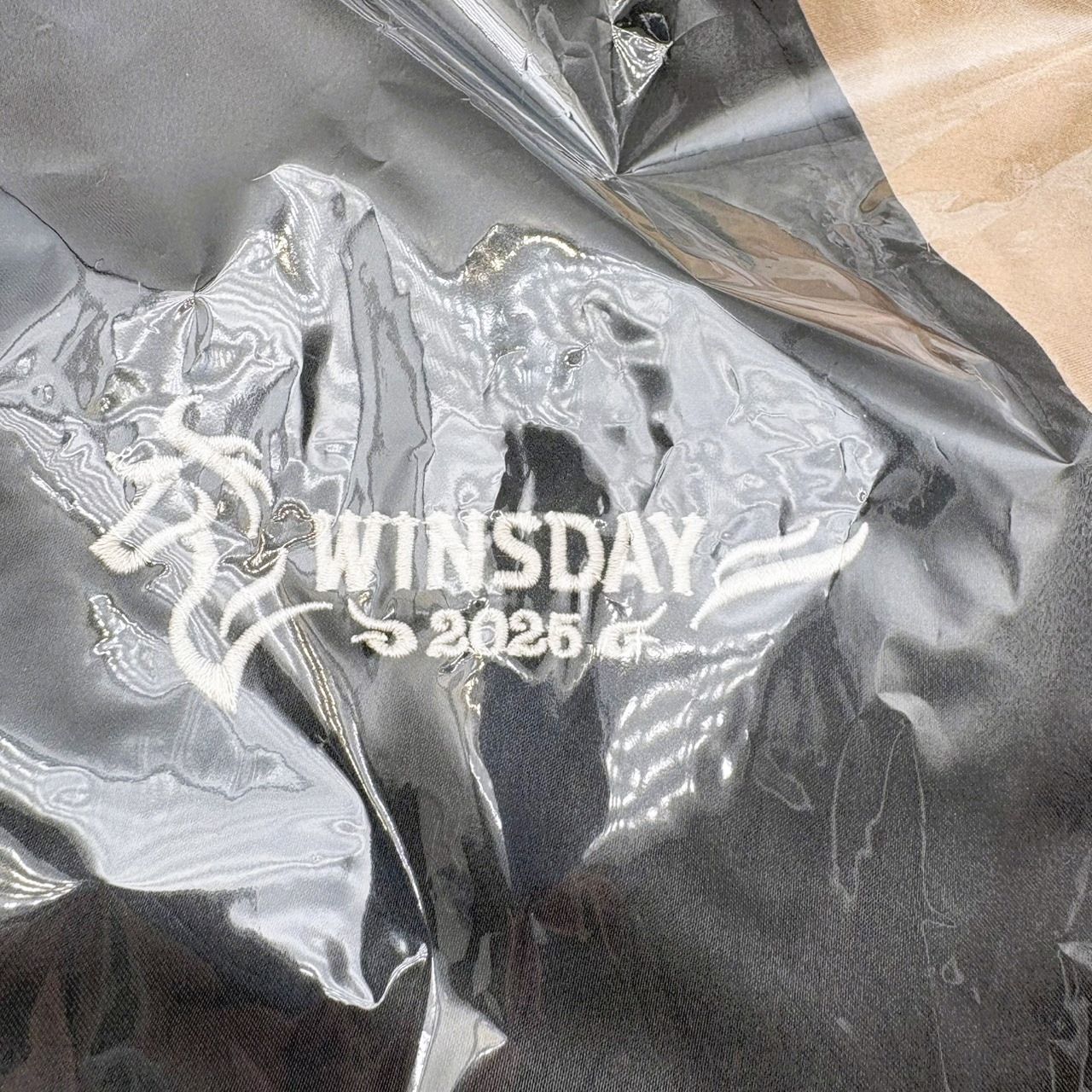 未開封品】 JRA ウインズデー A賞 オリジナルUMAスカジャン（Mサイズ