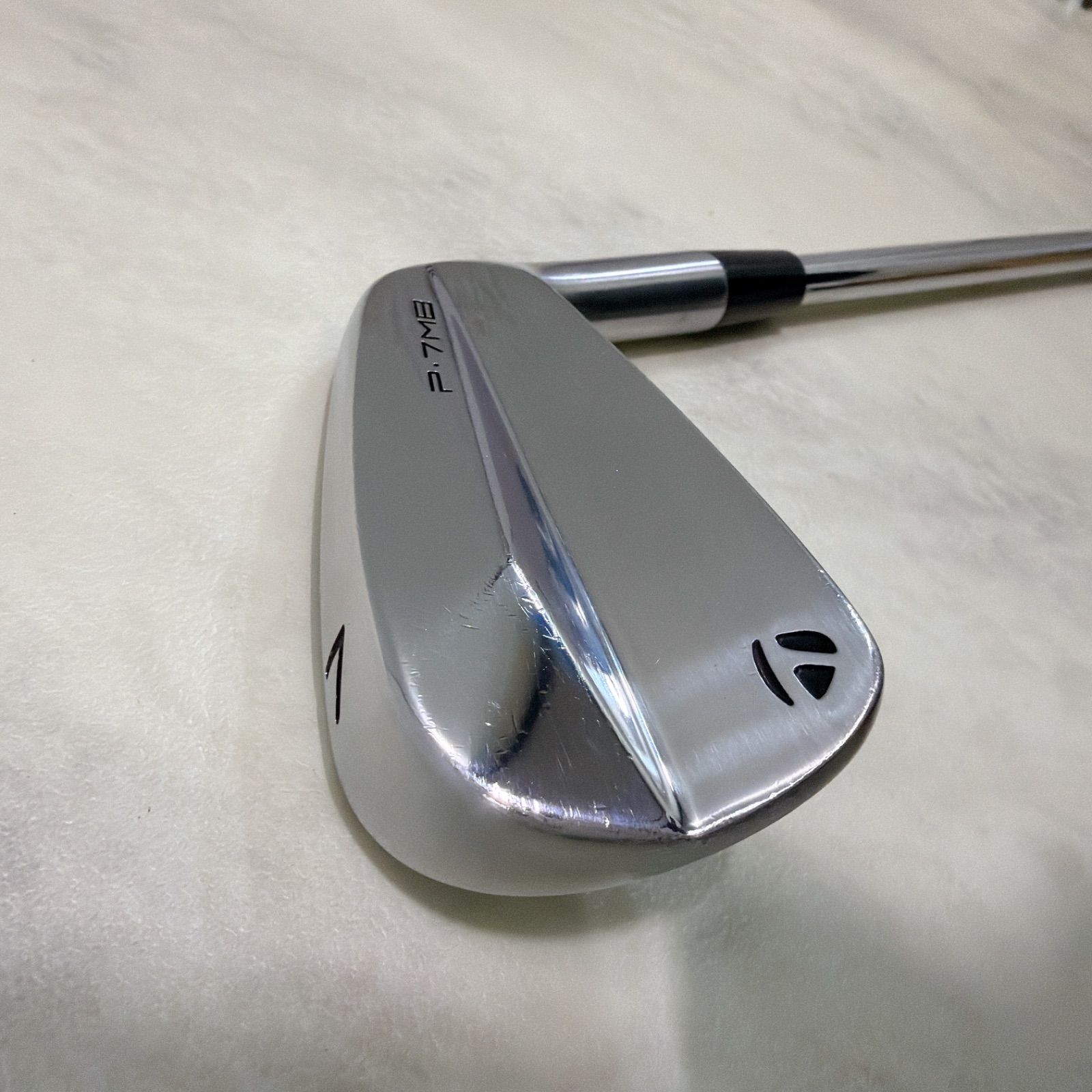 新品グリップ テーラーメイドP7MB 7番アイアン ダイナミックゴールド