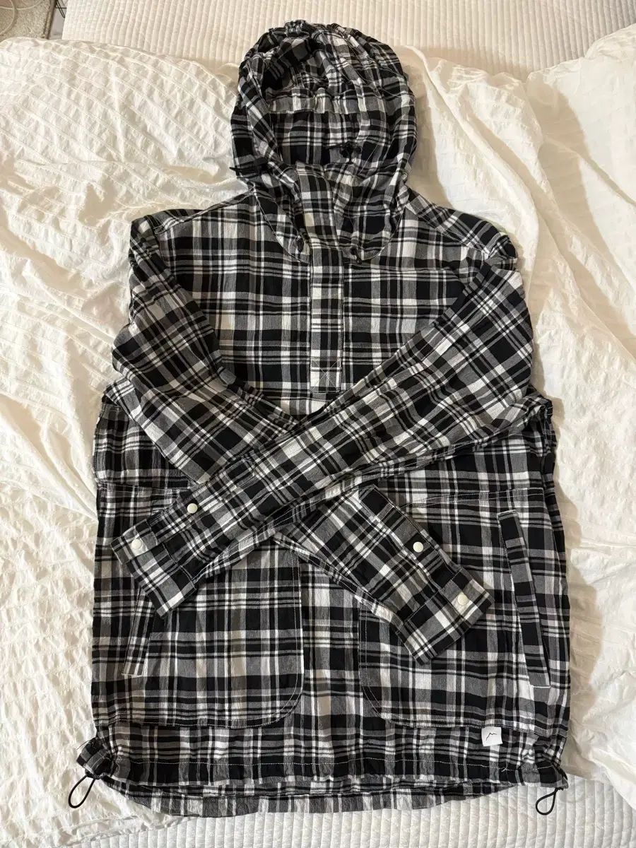 菊花形 皿 輪花 二枚 白磁 染付 四弁花 薄造 明治 大正 訳あり 欠け