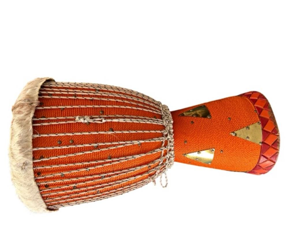 セネガル産 本格ジャンベ 手彫り 木彫 高級 民族楽器 破れあり