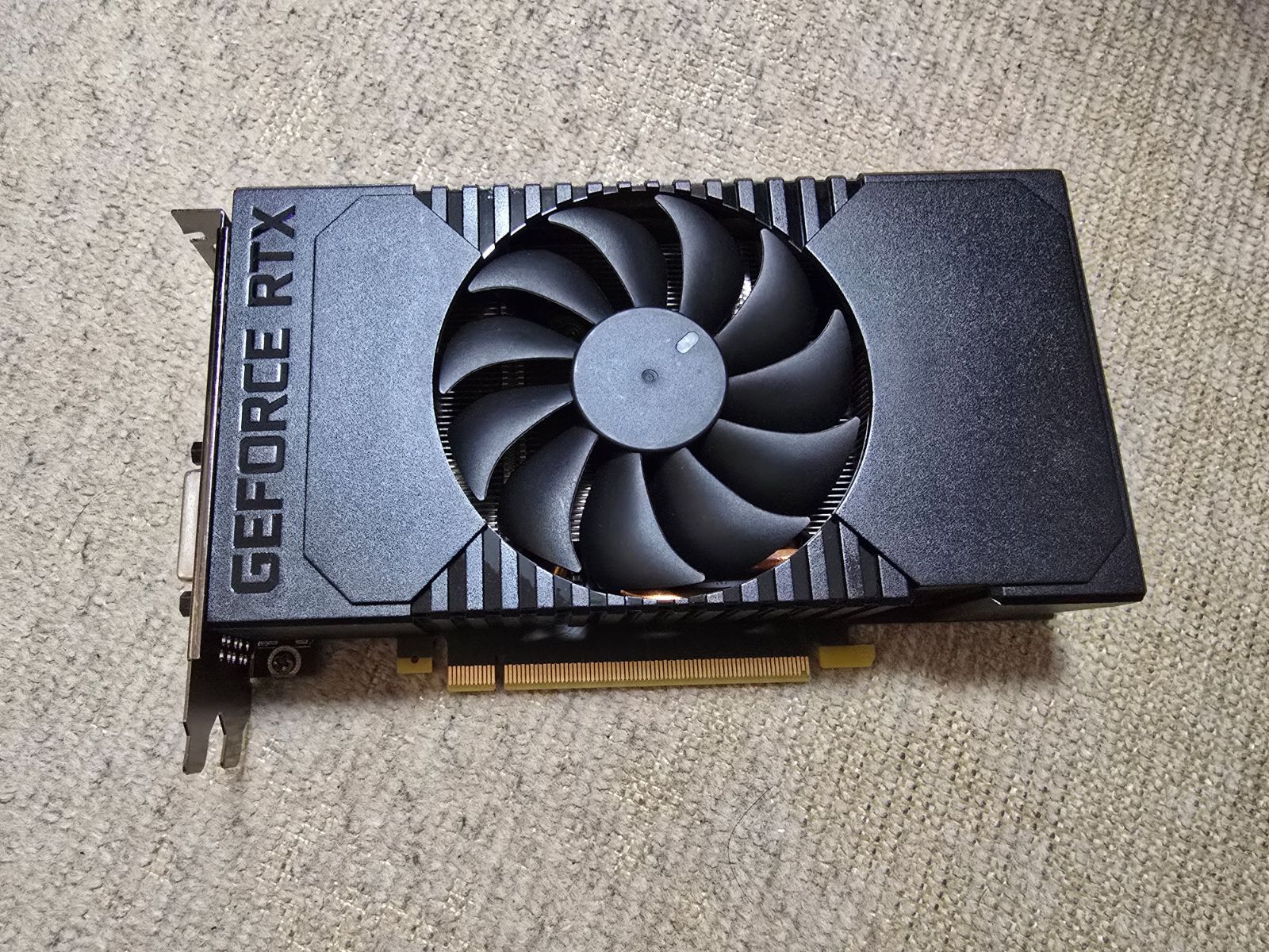 ジャンク】GeForce RTX 2060 SUPER｜映像出力OK｜高負荷ブラックアウト