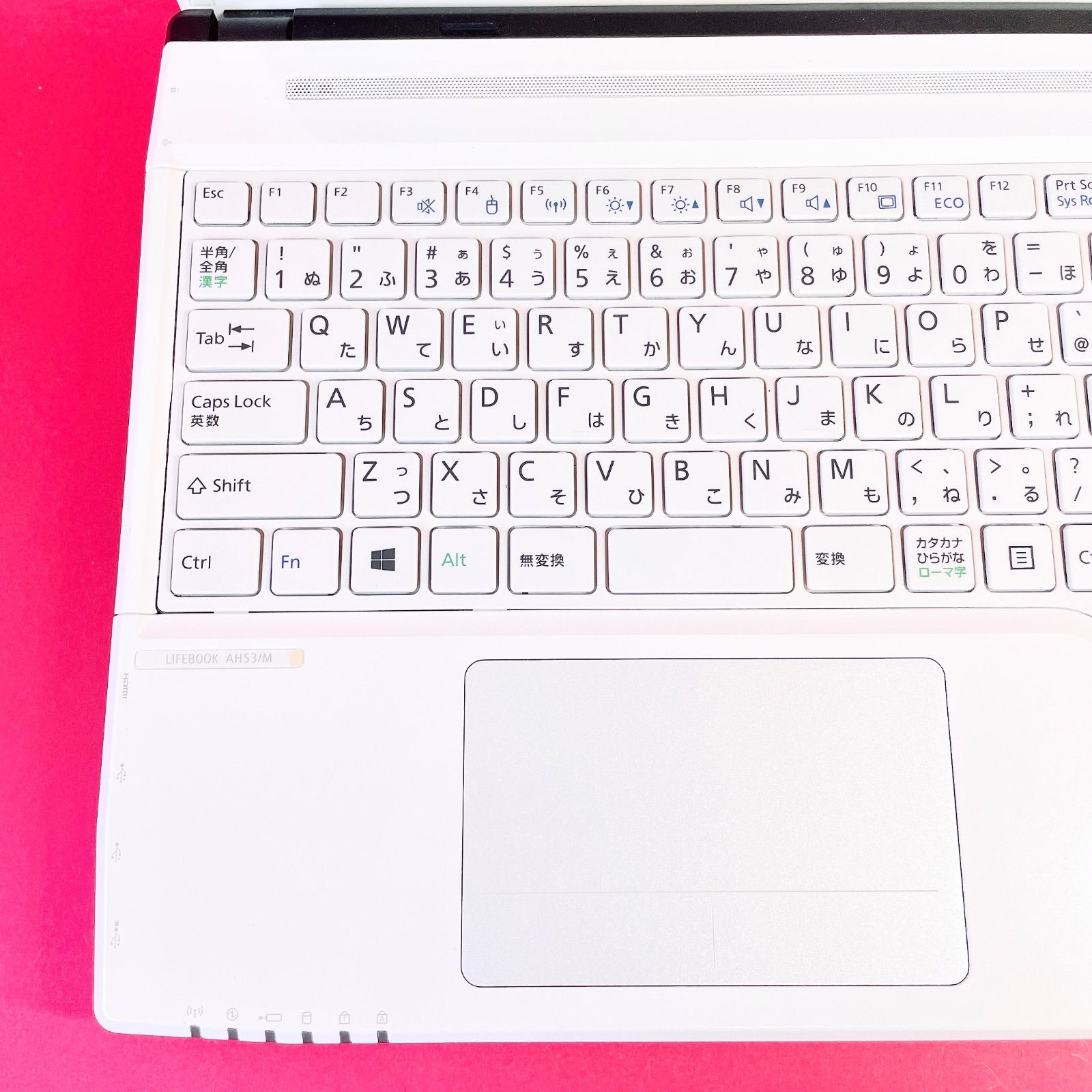 ブルーレイ見れる❣️おしゃれホワイト✨️高性能Corei7✨️薄型ノート