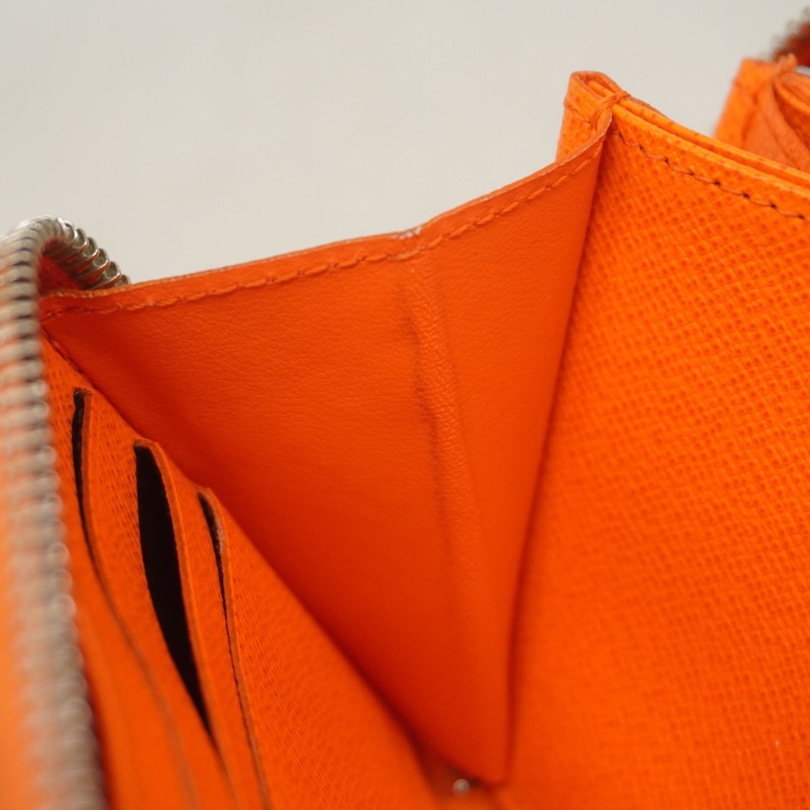 ルイ・ヴィトン(Louis Vuitton) ルイ・ヴィトン 長財布 エピ ジッピー