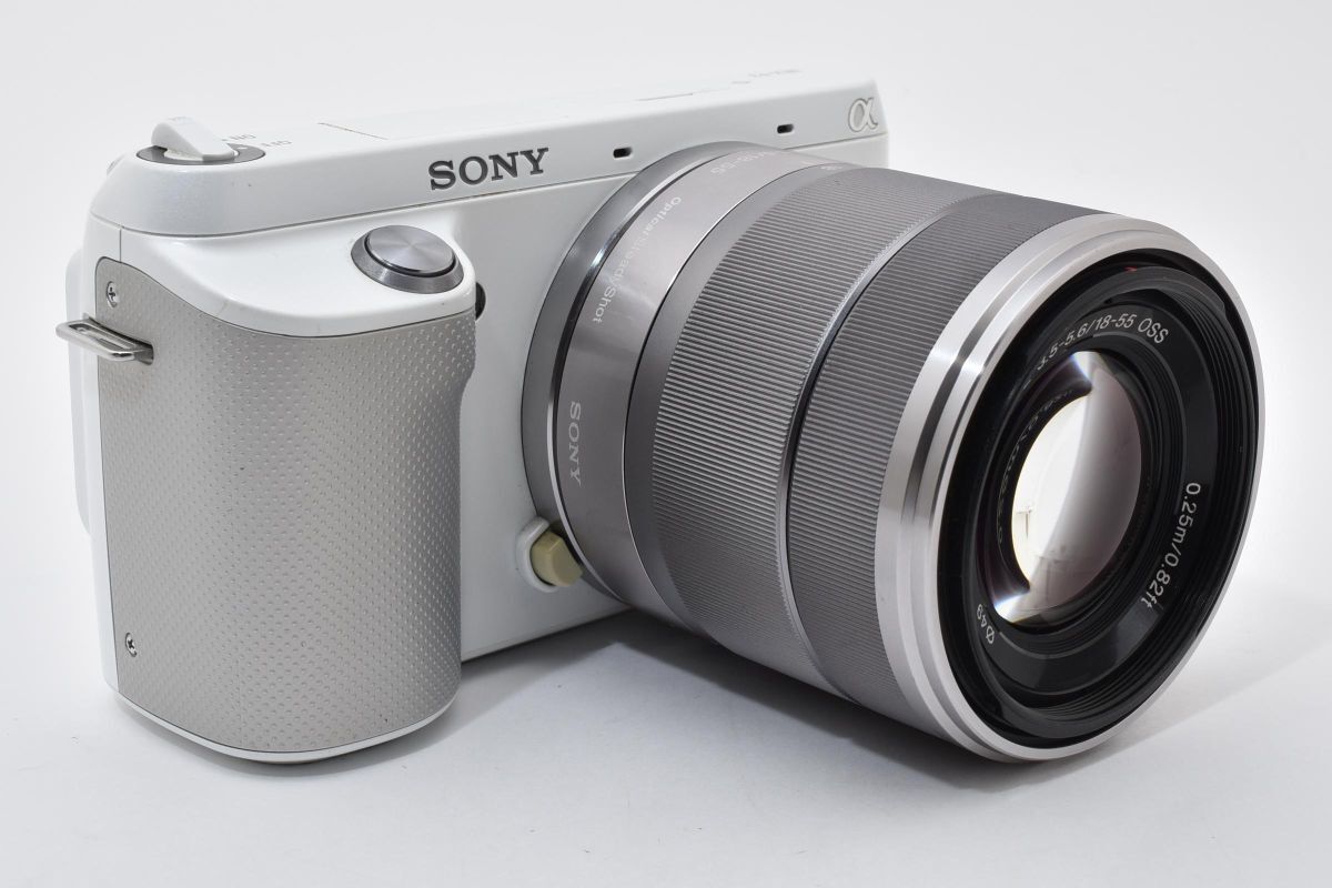 ショット数3876回 SONY NEX-F3 ホワイト + E 18-55mm F3.5-5.6 OSS