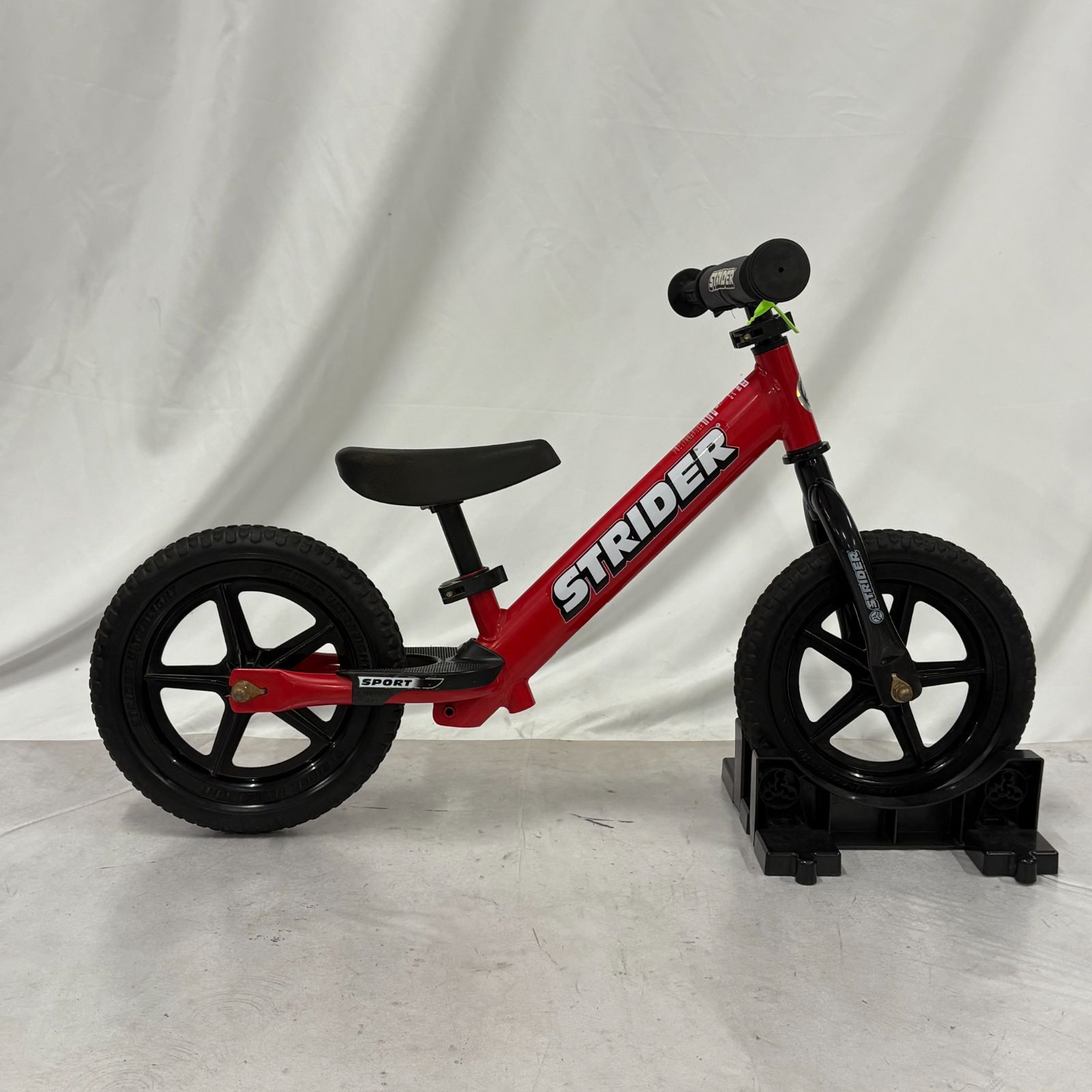 STRIDER スポーツ バランスバイク レッド STRIDER バランスバイク