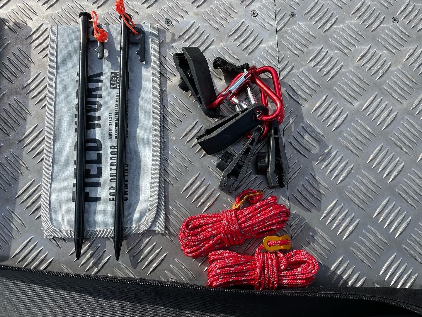 カーサイドタープ ハイエース バンライフ 車中泊 キャンピングカー