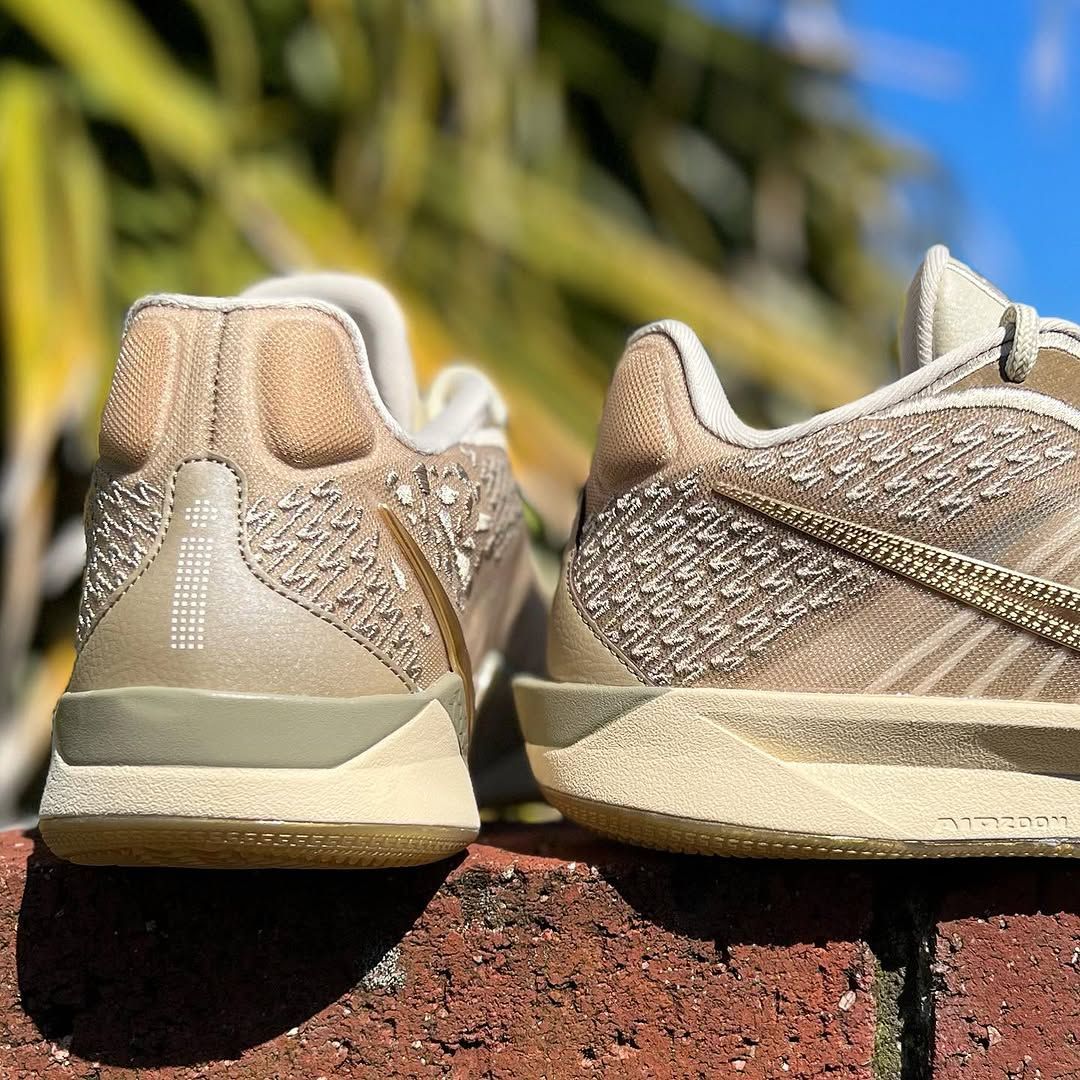 NIKE SABRINA 2 EP 'STRONGER THAN GOLD' 'MENS SIZE' ナイキ サブリナ