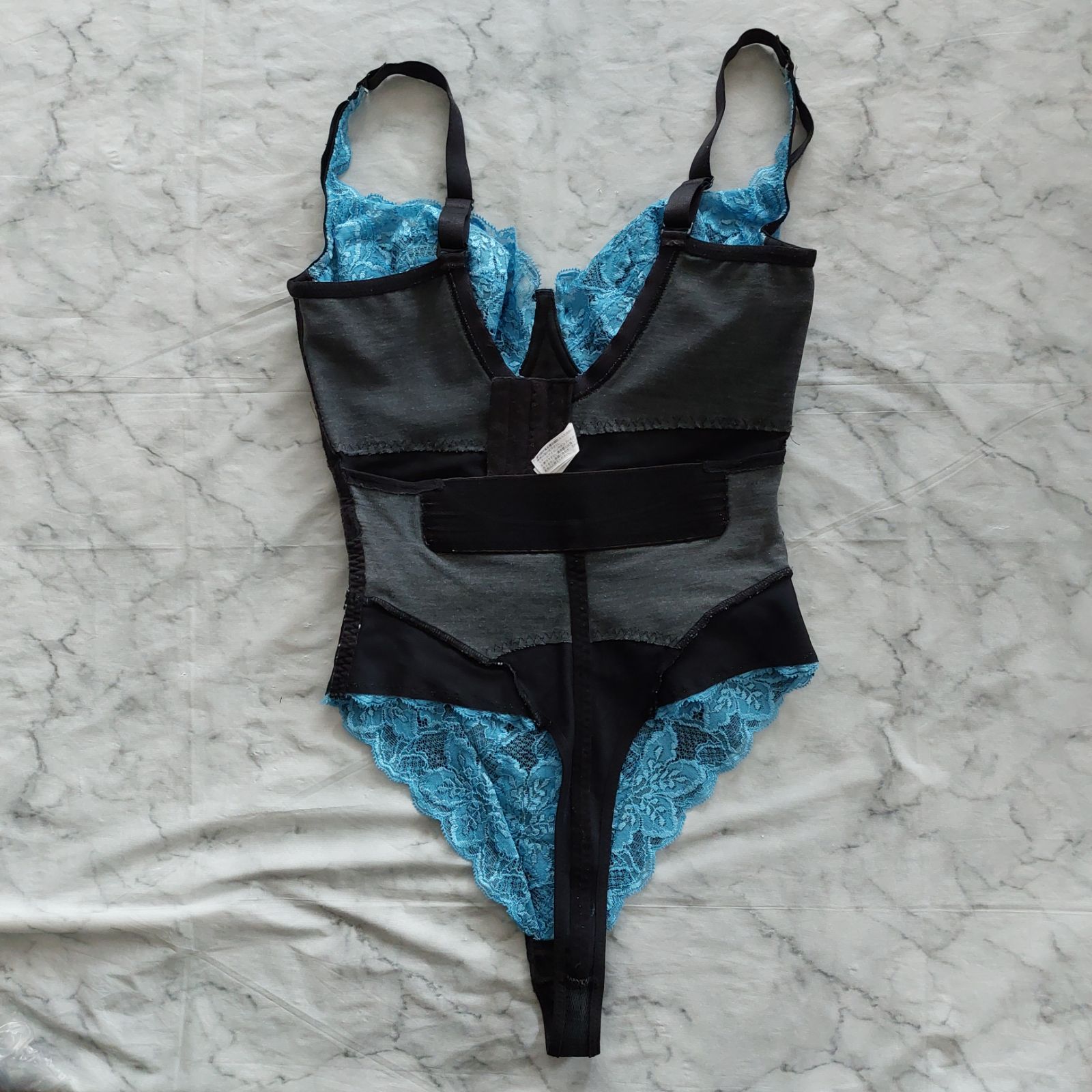 グラントイーワンズ Tバックボディースーツ G75M - メルカリ