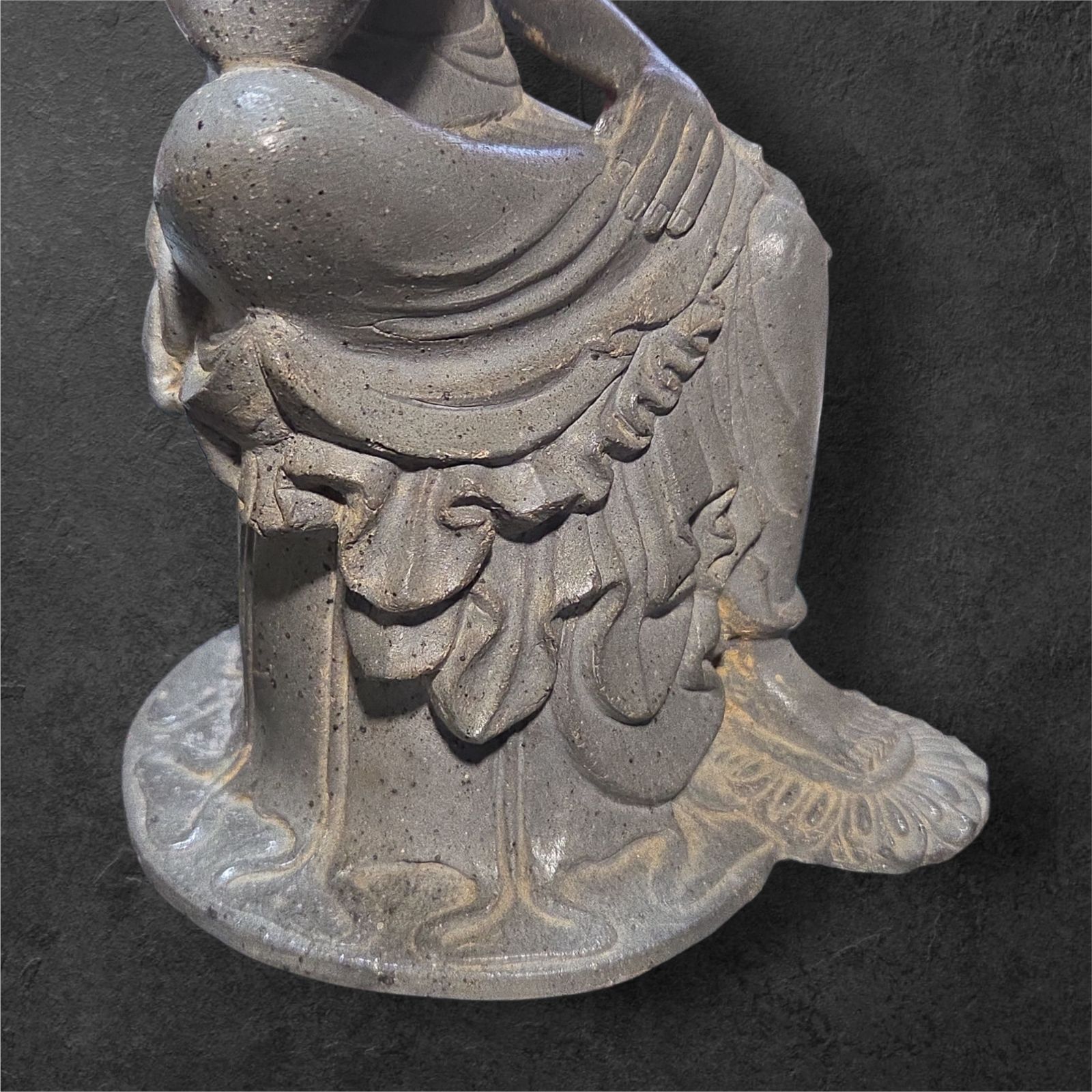 仏教美術 国宝仏 弥勒菩薩半跏思惟像 木卯作 落款あり 陶器製 仏具 古