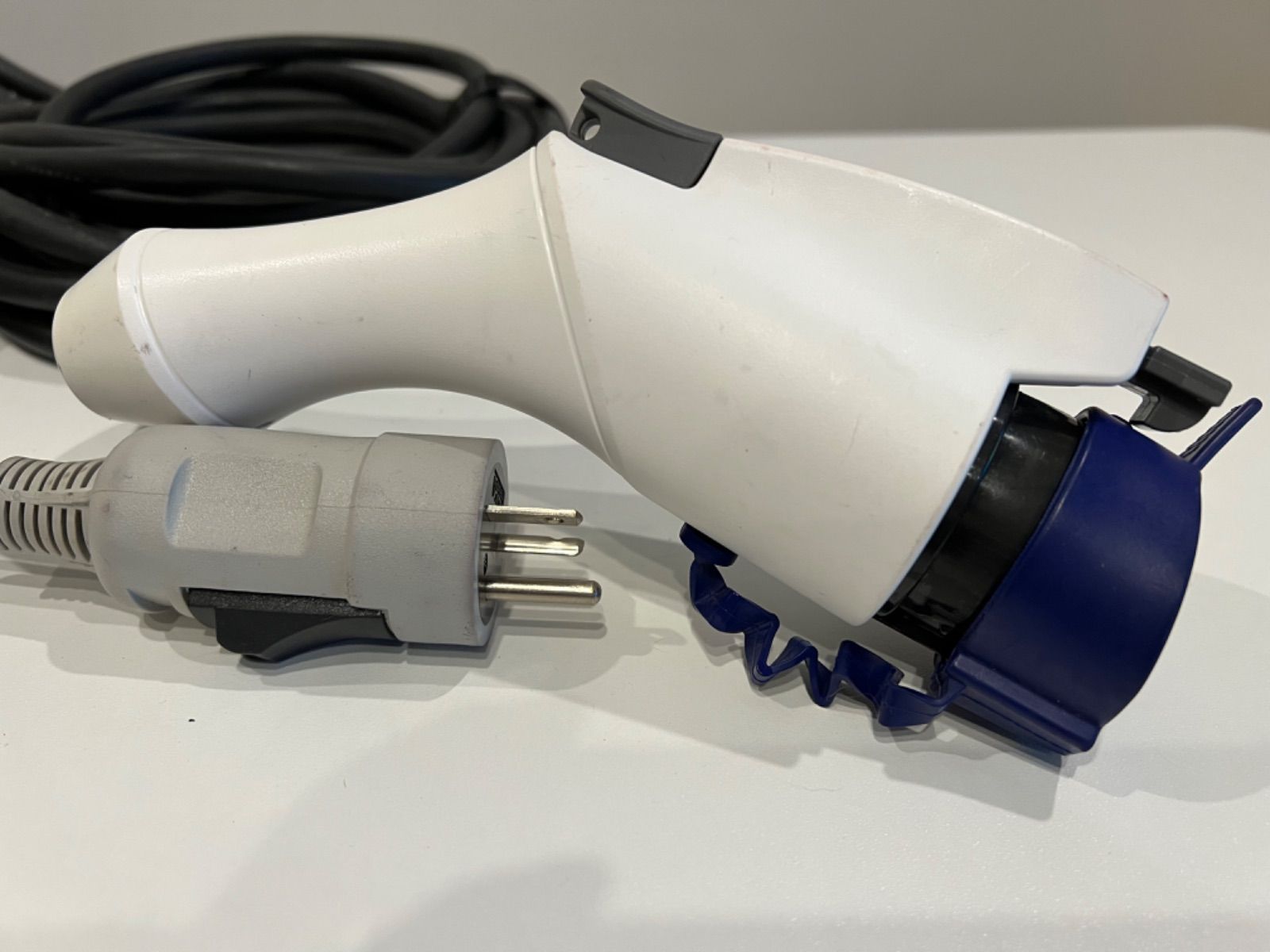 送料込み】純正 日産リーフ 充電ケーブル モデルNo 29690 3NK5E - メルカリ