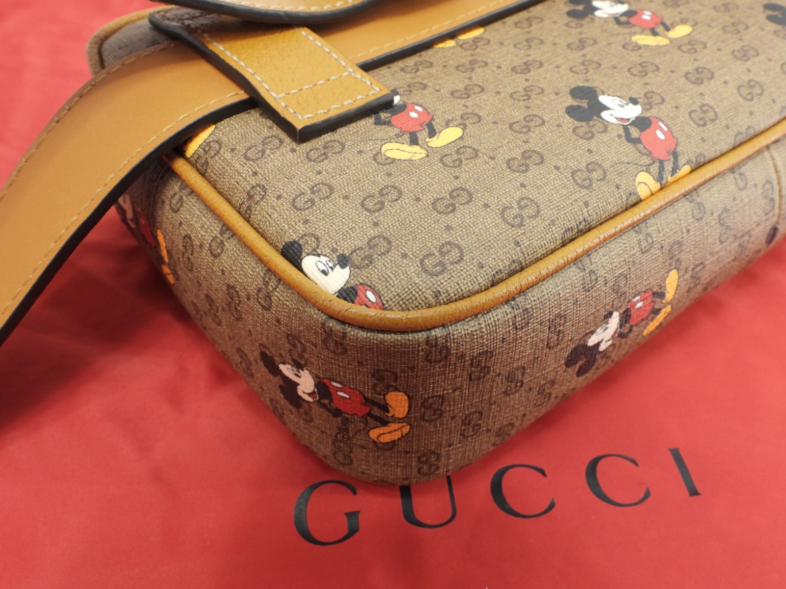 グッチ ボディバッグ ミッキーマウス マイクロGG 限定ディズニーコラボ
