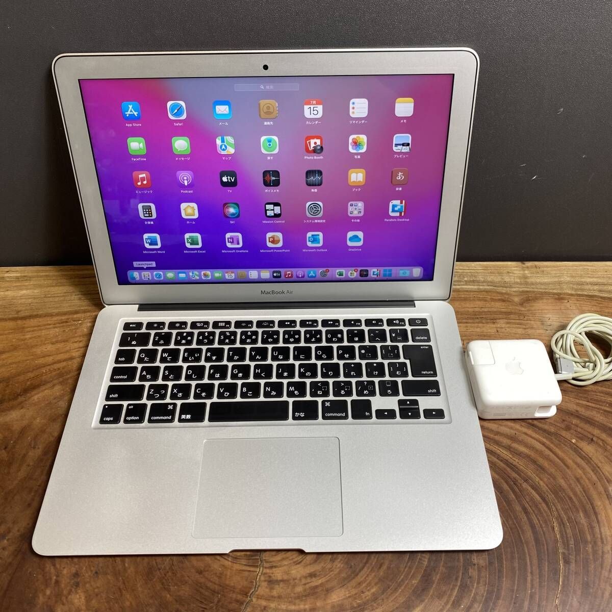 美品］Apple MacBook Air 13inch 2017/Core i5 1.8GHz/メモリ8GB