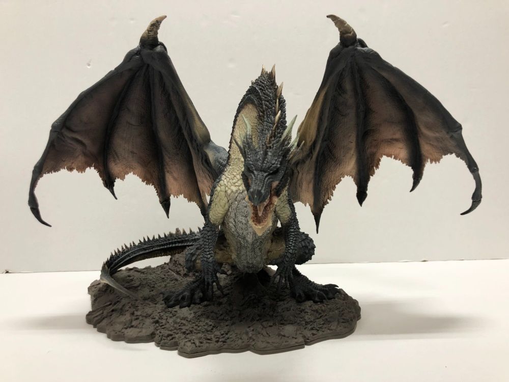 29.【開封】黒龍 ミラボレアス モンハン カプコンフィギュアビルダー