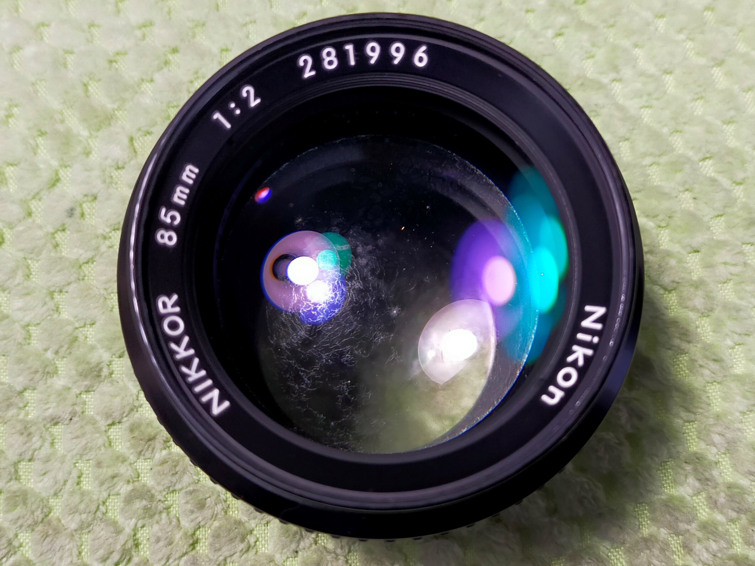 Nikon Ai-s Nikkor 85mm F/2の分解｜フィルムカメラ修理のアクアカメラ