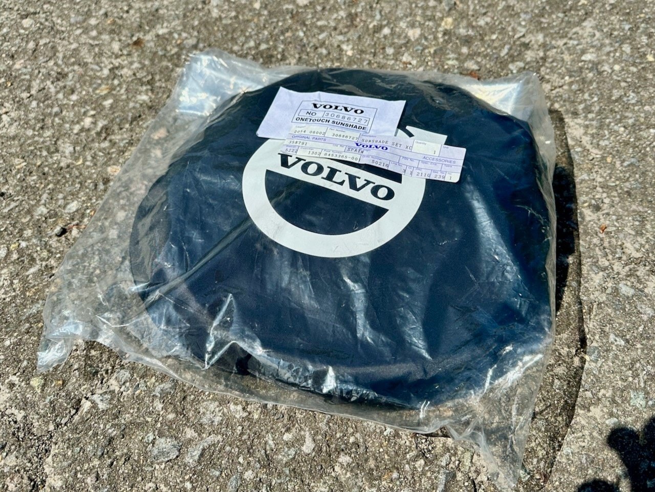 XC40純正サンシェード【ワンタッチ・フロント&サイドサンシェード