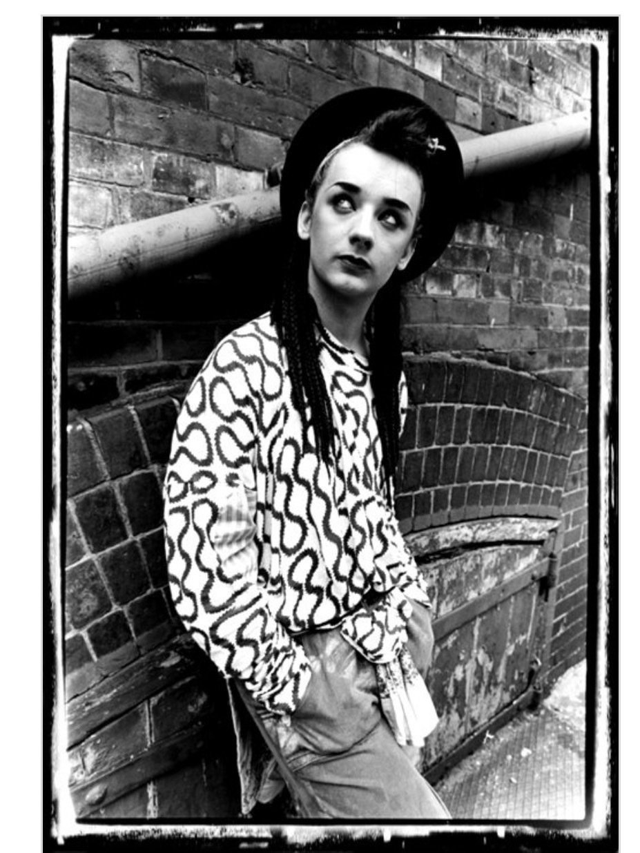 ヴィヴィアンウエストウッドのスクイグル，選び放題してました。｜横井