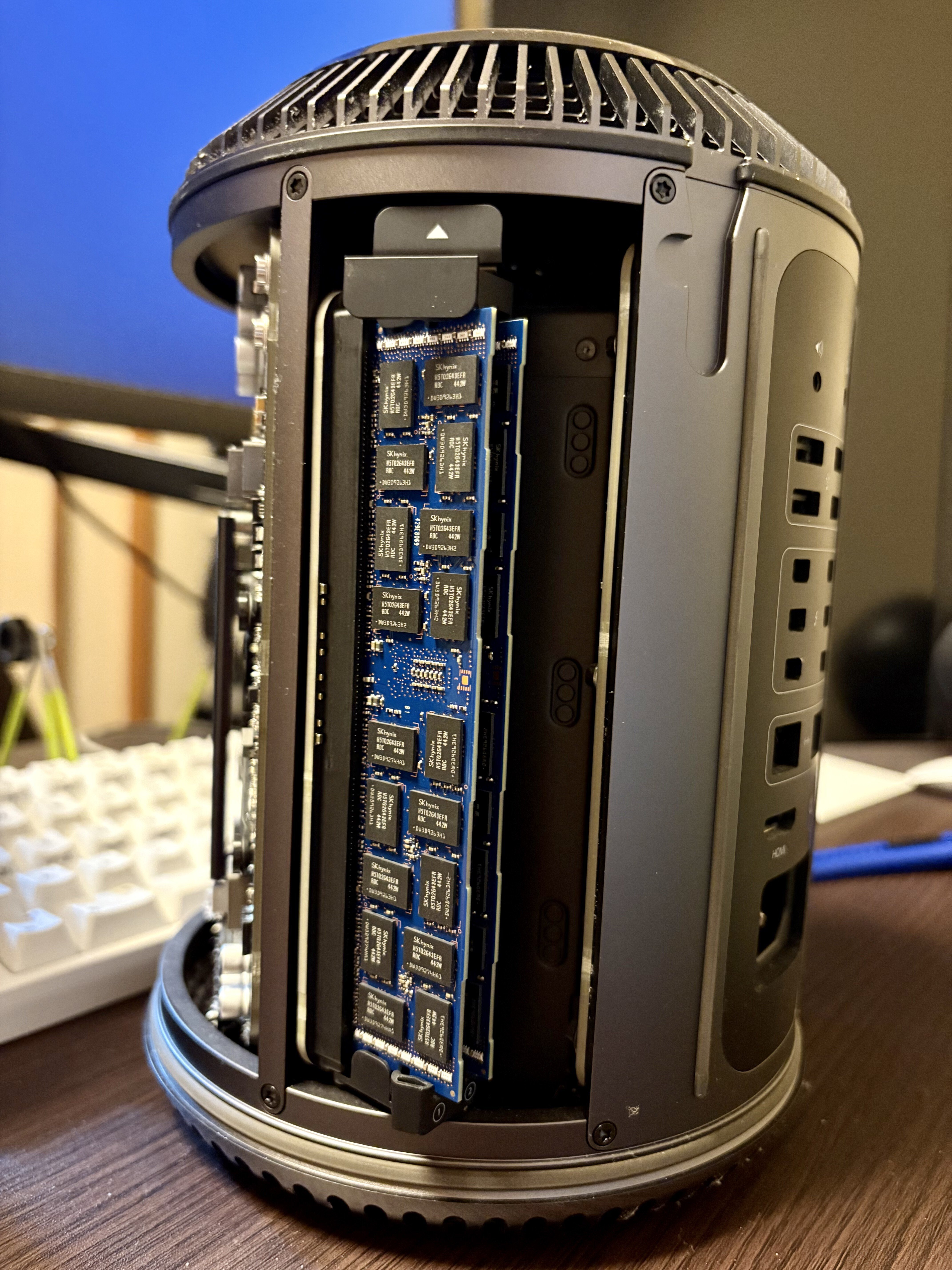 Mac Pro 2013 メモリ増設ガイド｜えぴた