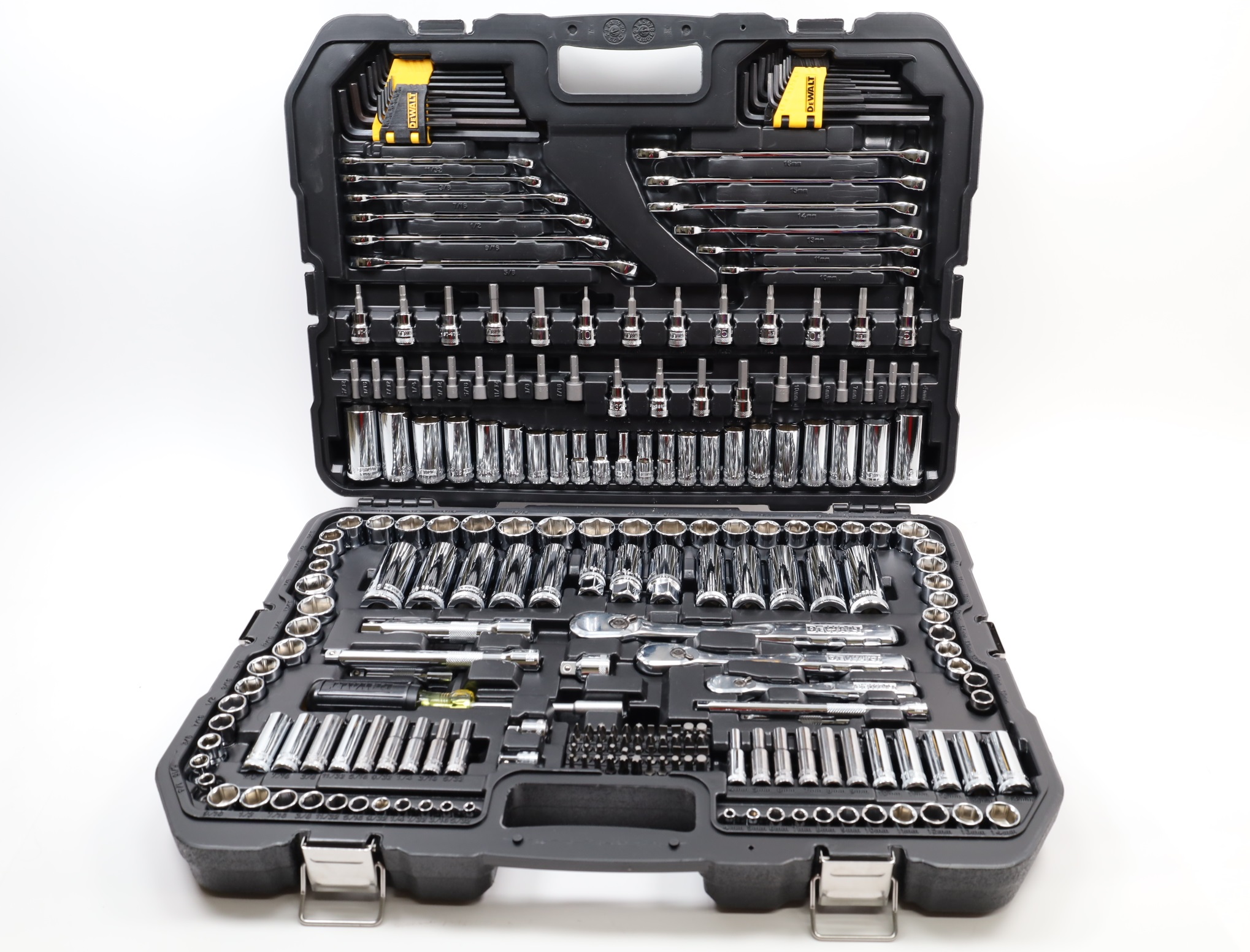 DeWalt DWMT81535 247-Piece Mechanics Tool Set