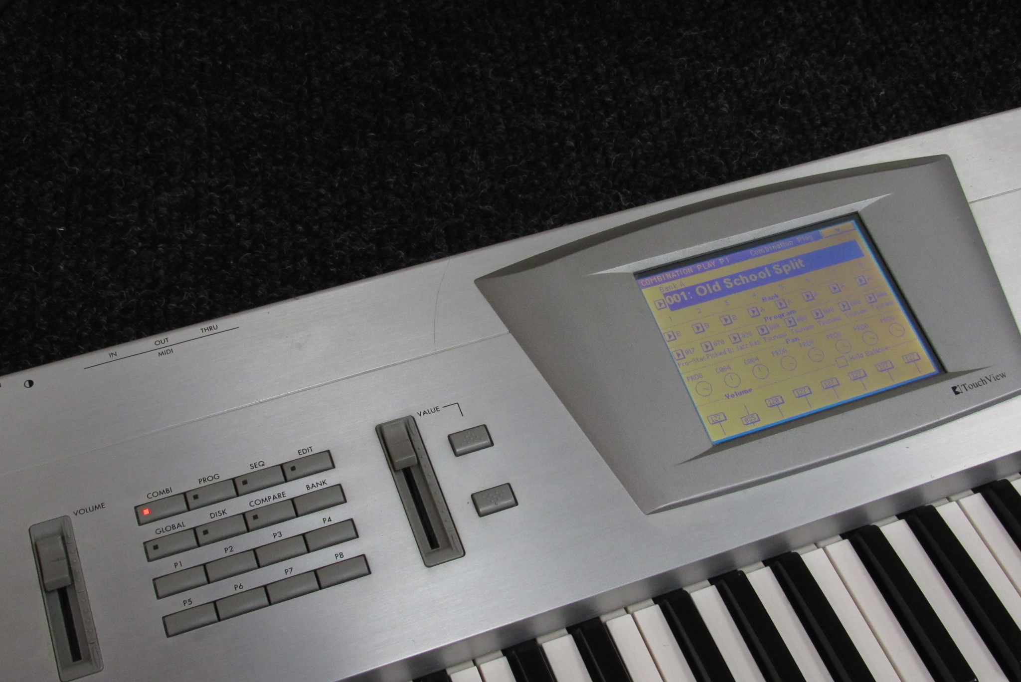 Korg Trinity 61-Key Keyboard Synthesizer - Local Pick-Up Only