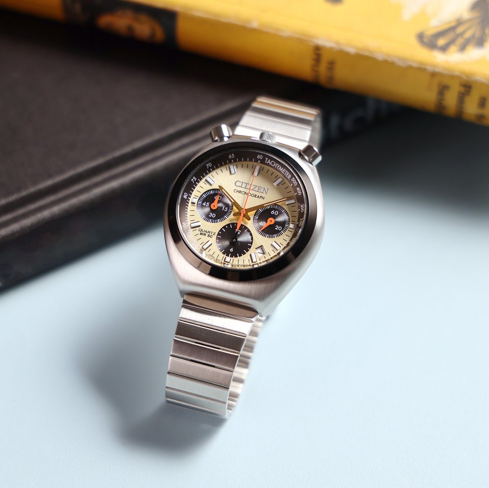 シチズンから1970年代当時に展開されていたゴールド文字板に