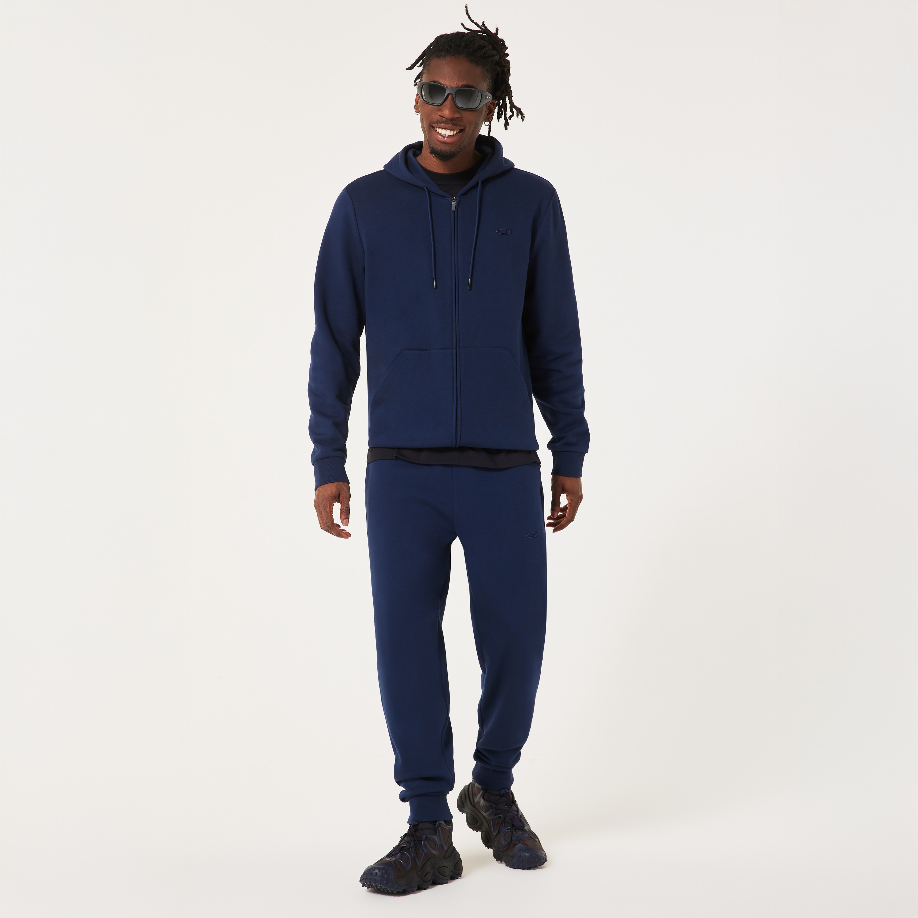 Oakley Relax Full Zip Hoodie 2.0 - Blackout | Oakley® US