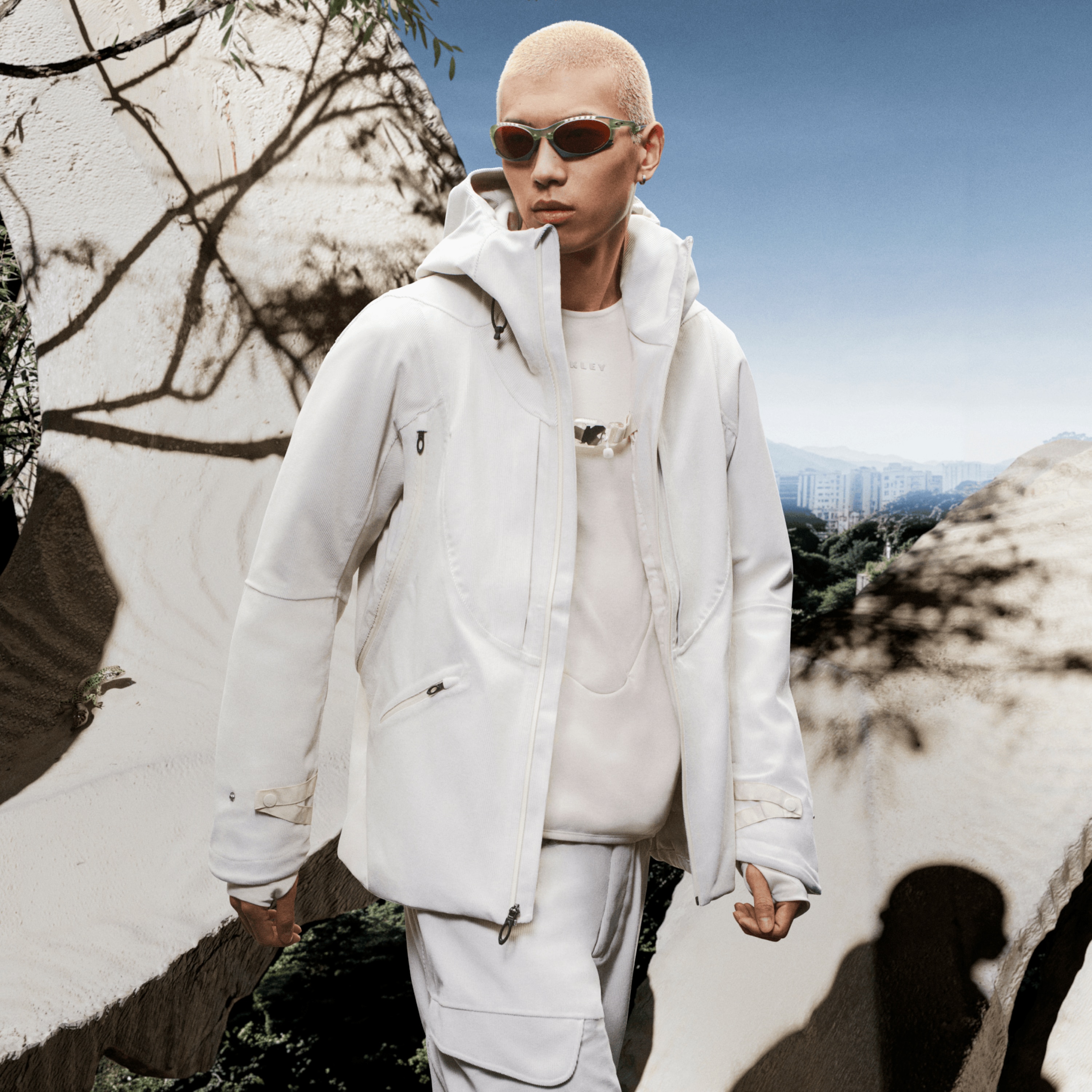 Oakley Latitude Flex Tech Jacket - White Birch | Oakley® US