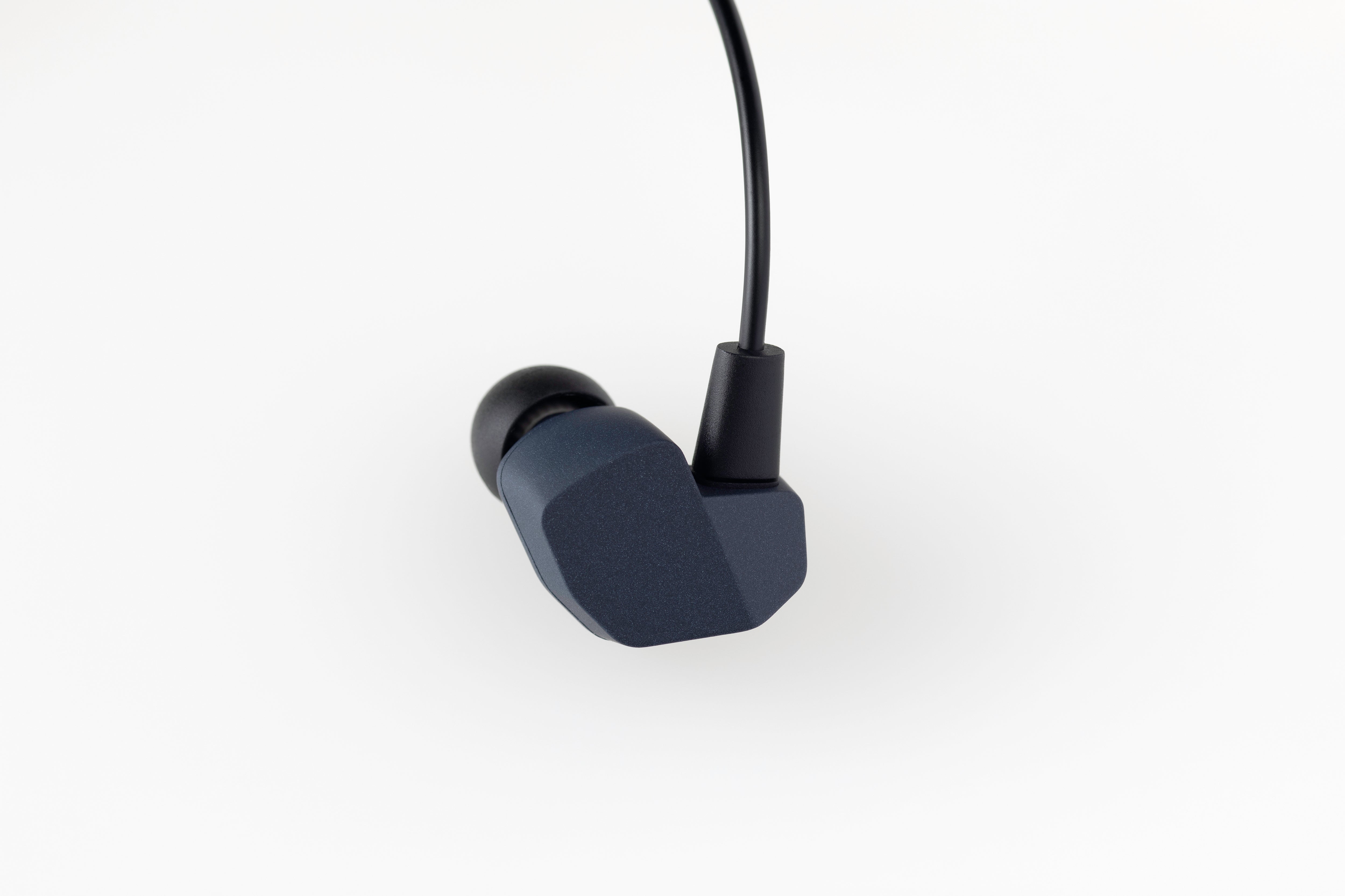 final A4000 Dynamic Driver IEM