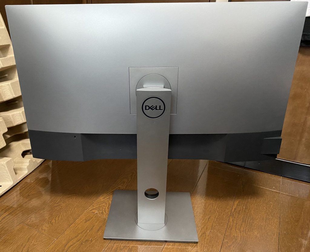 開封編】 Mac用のディスプレイにDellのU3219Qを購入！ | AppleBamboo.com