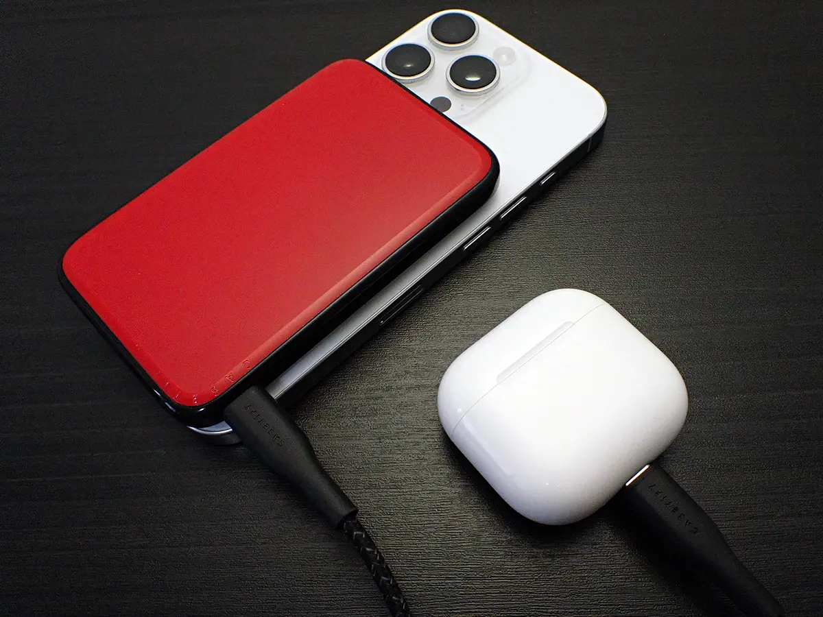 レビュー】CASETiFYの薄型MagSafeモバイルバッテリー「PowerThru Slim