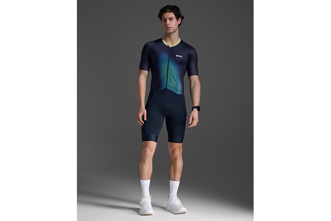 2XU Aero HEX Sleeved トライスーツ MDN/CLM | トライアスロンのこと
