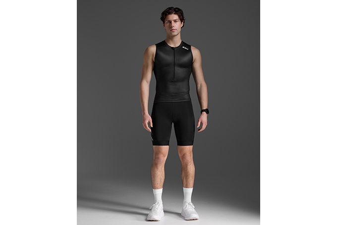2XU Core 8 inchトライショーツ BLK | トライアスロンのことなら