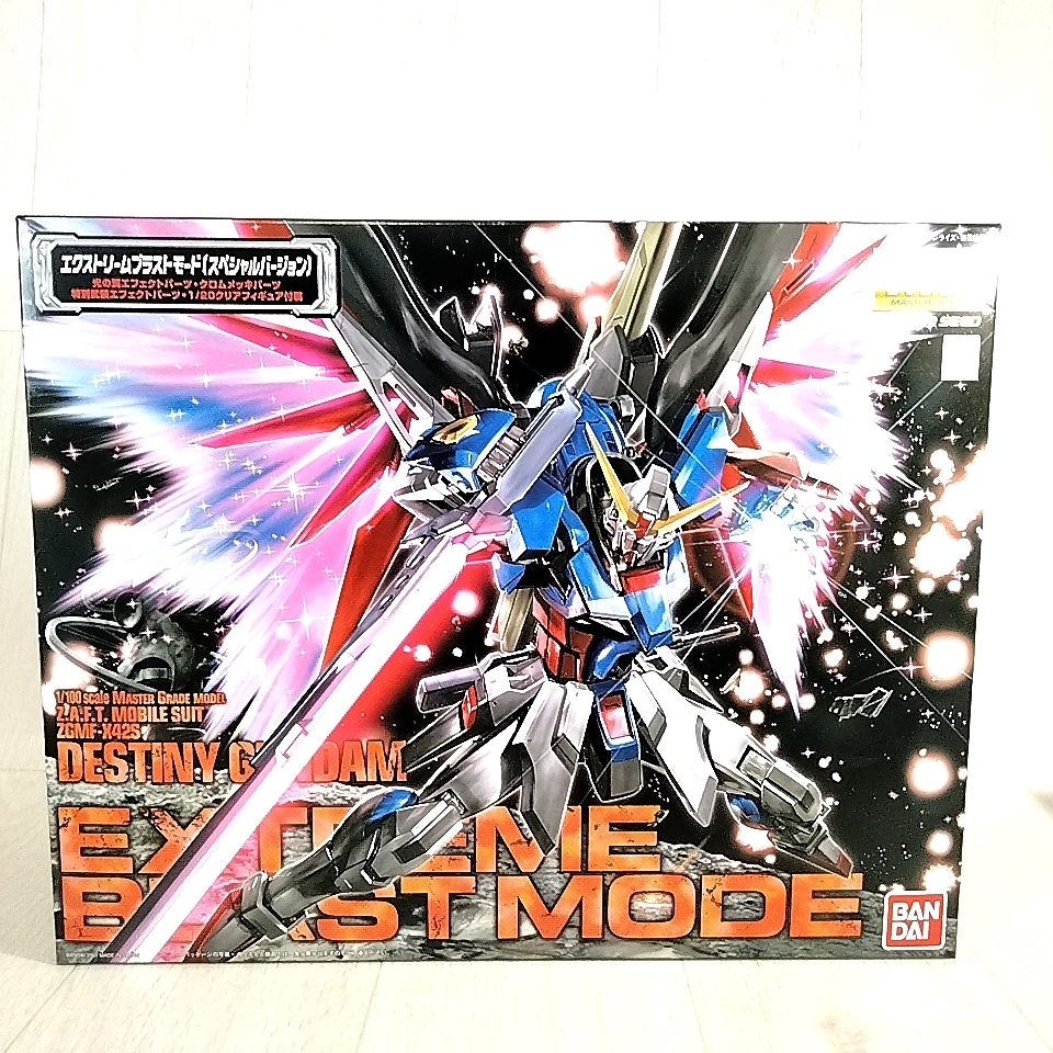 BANDAI MG 1/100 機動戦士ガンダムSEED DESTINY デスティニーガンダム