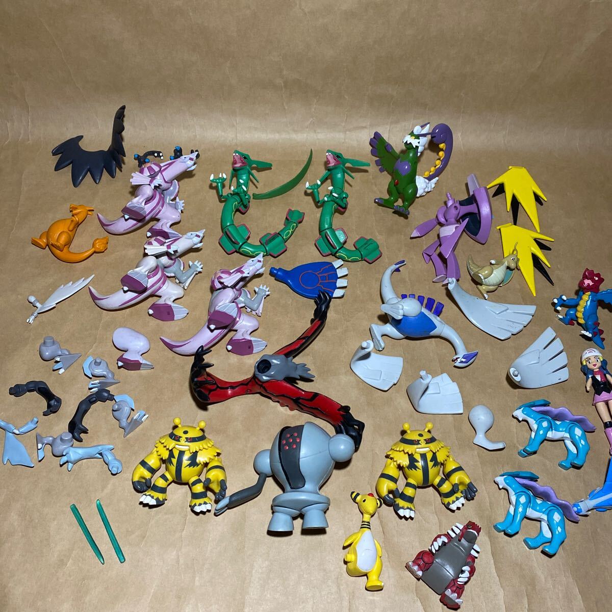 タカラトミー ポケットモンスター モンコレ レジスチル オークション
