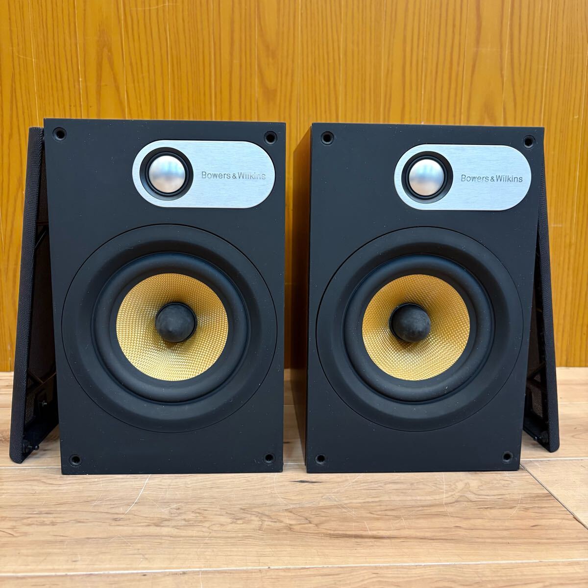 Bowers & Wilkins 686S2 [レッドチェリー ペア] オークション比較