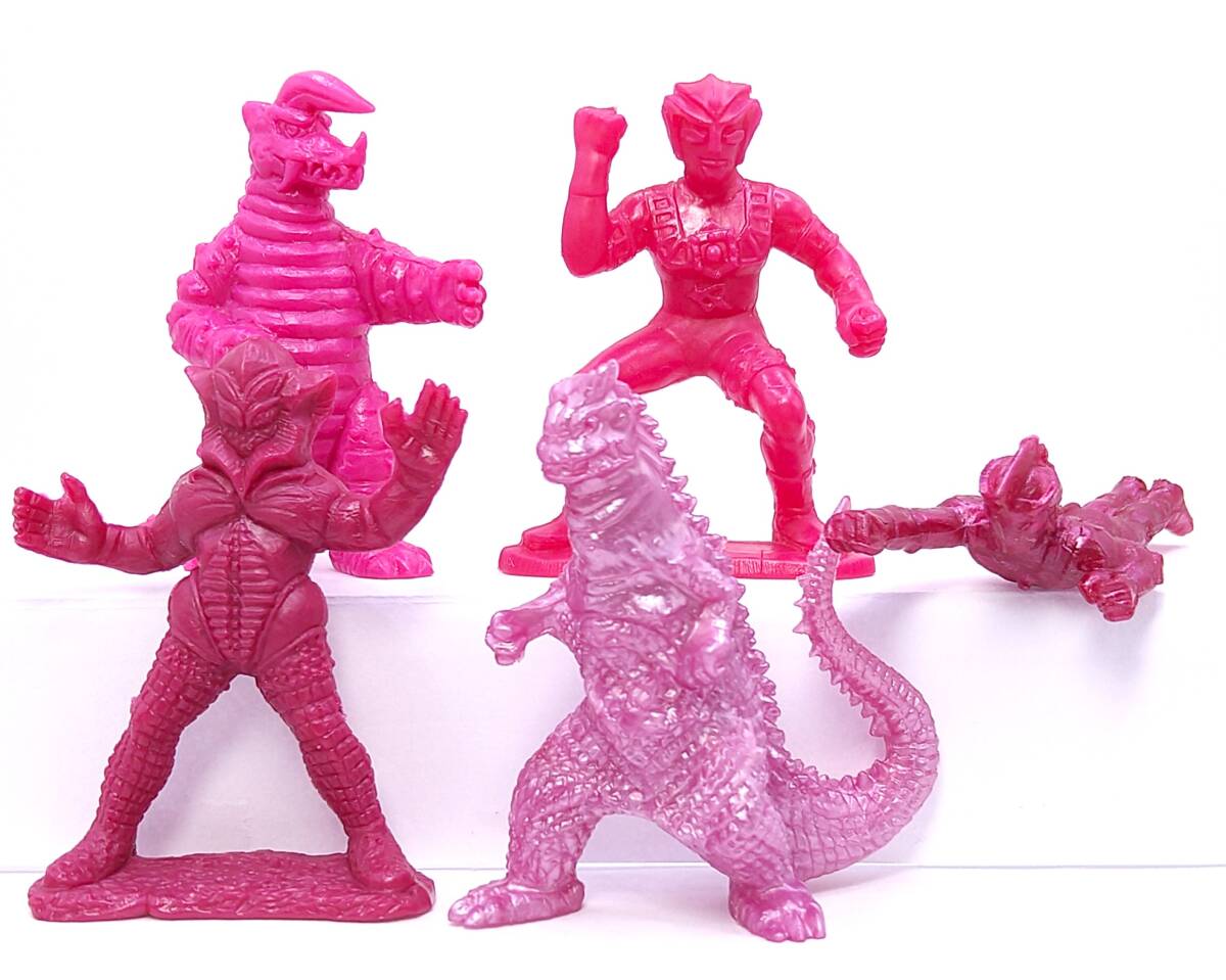 Yahoo!オークション -「怪獣消しゴム」(怪獣、宇宙人) (ウルトラマン