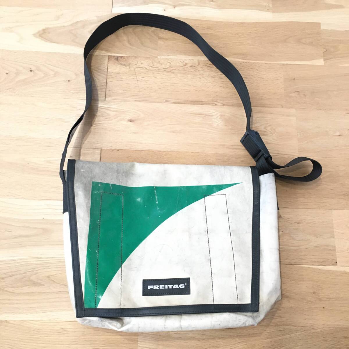 2026年最新】Yahoo!オークション -freitag メッセンジャーの中古品