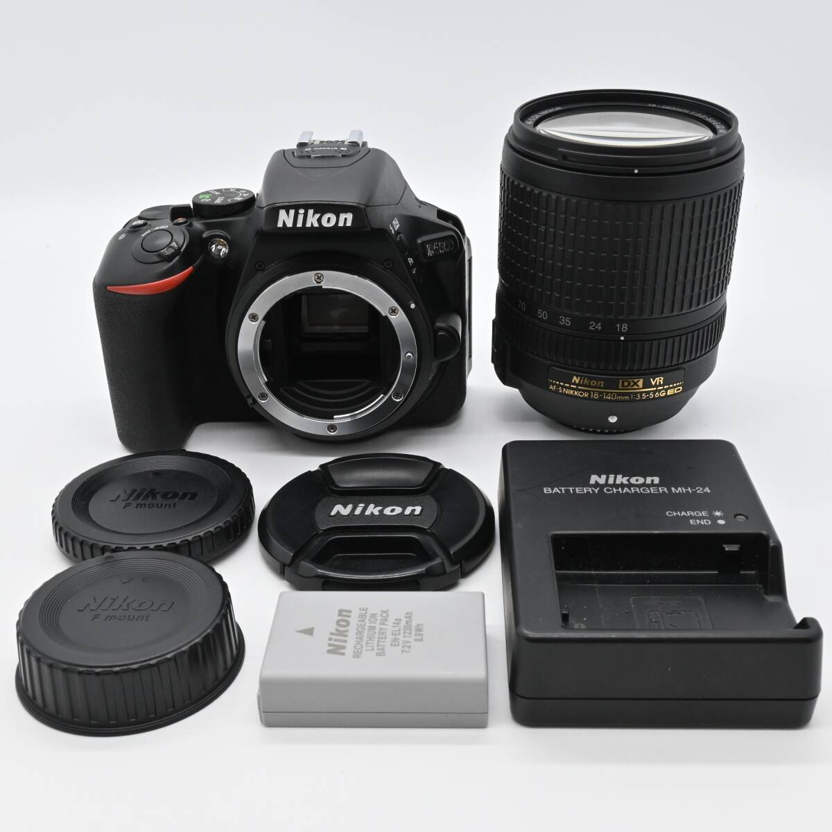 ニコン D5600 18-140 VR レンズキット オークション比較 - 価格.com