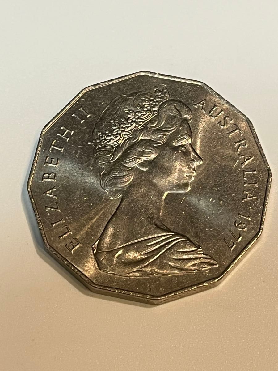 オーストラリア エリザベス2世 1972年・1978年50セント硬貨2枚 1984年1