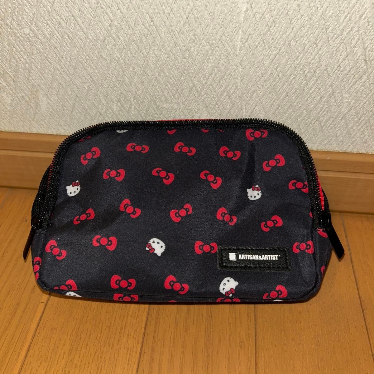 新品 ハローキティ フェイラー サイドポーチ（リボン）｜Yahoo!フリマ
