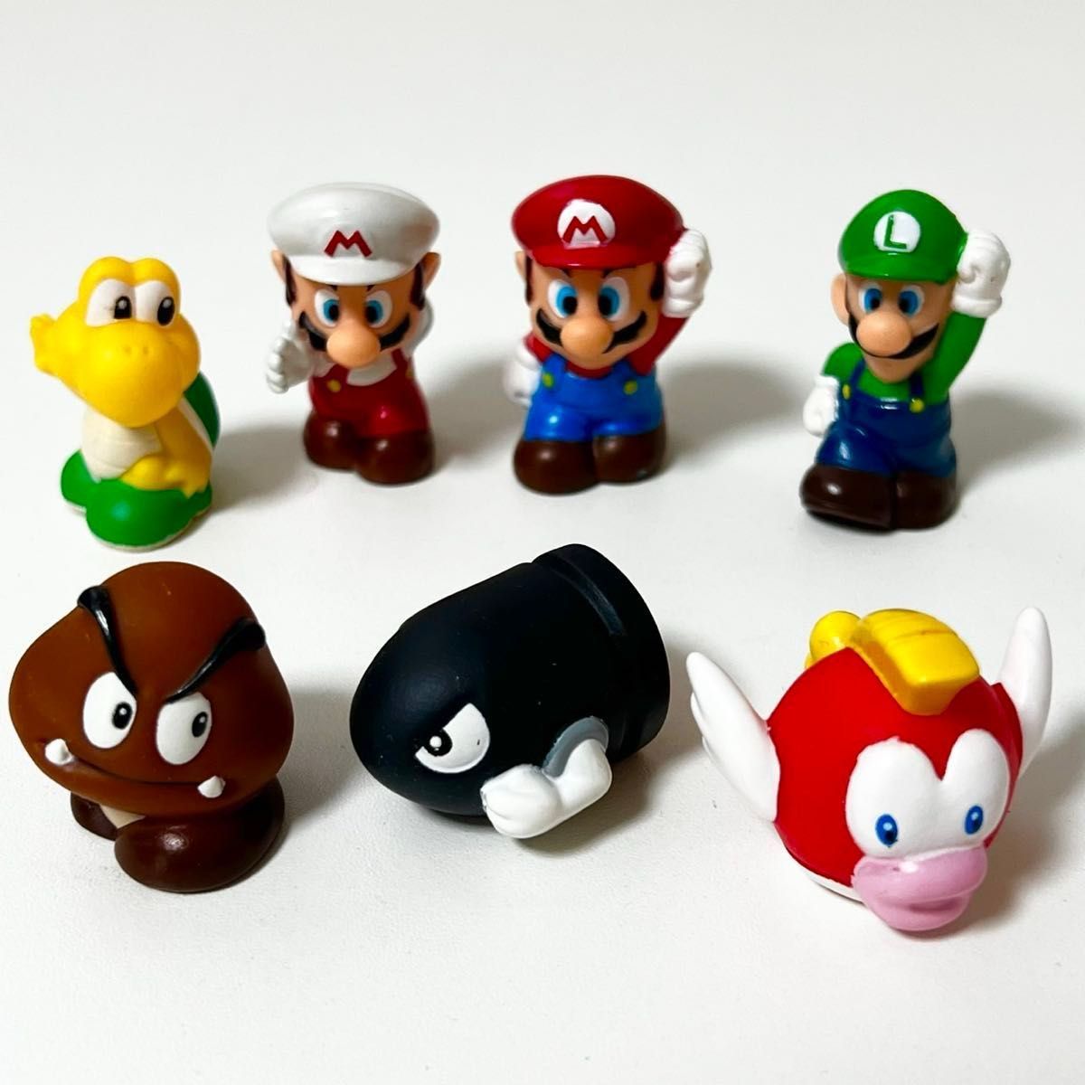 スーパーマリオランド ピョンピー 冊子付き ソフビ 指人形 ガシャポン