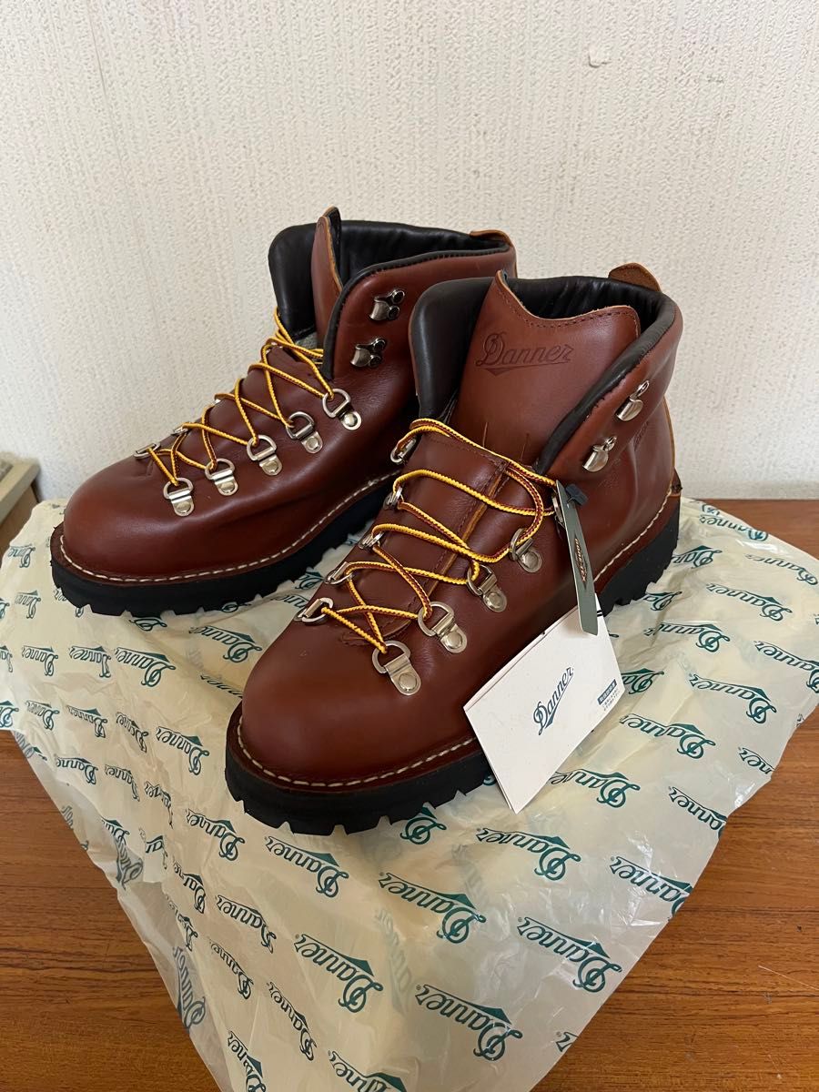 DANNER x COLONISTA 