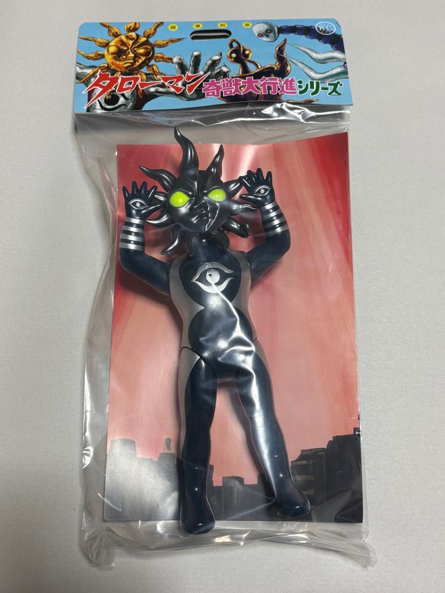 新品未開封 超復刻版タローマンソフビ人形 ブラックタローマン｜Yahoo