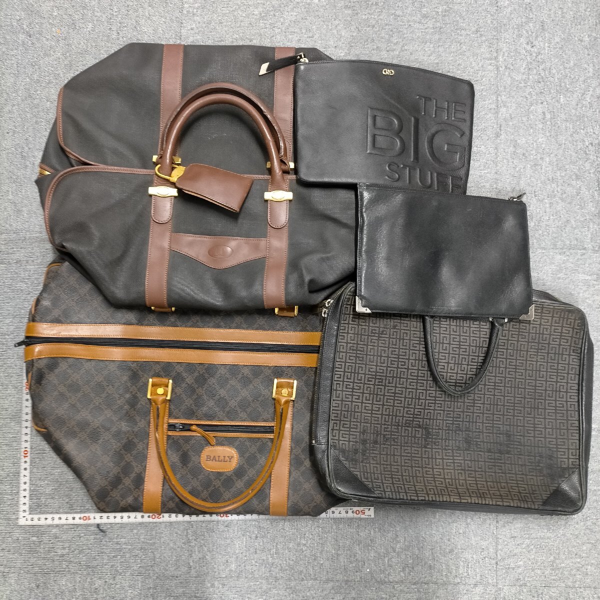 Yahoo!オークション -「bally ボストンバッグ」の落札相場・落札価格