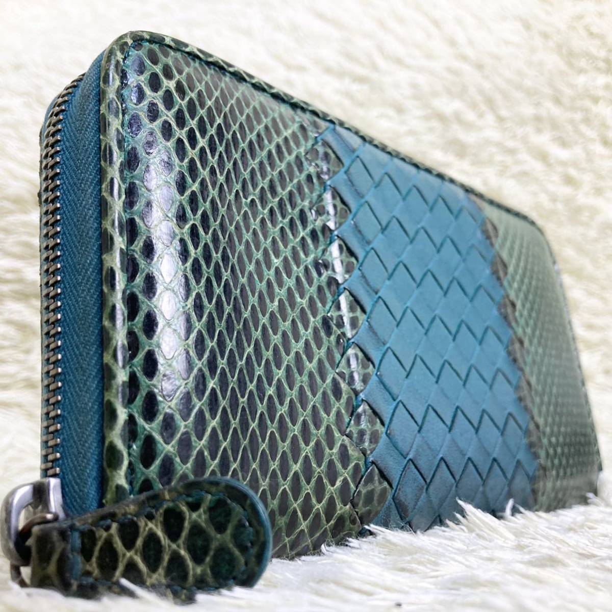 極美品×希少色】ボッテガヴェネタ BOTTEGAVENETA 長財布 ラウンド