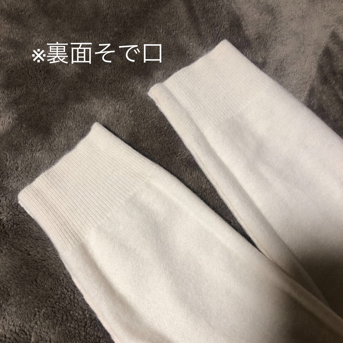 UNIQLO ユニクロ Vネック カシミヤ100％ ニット セーター M 白
