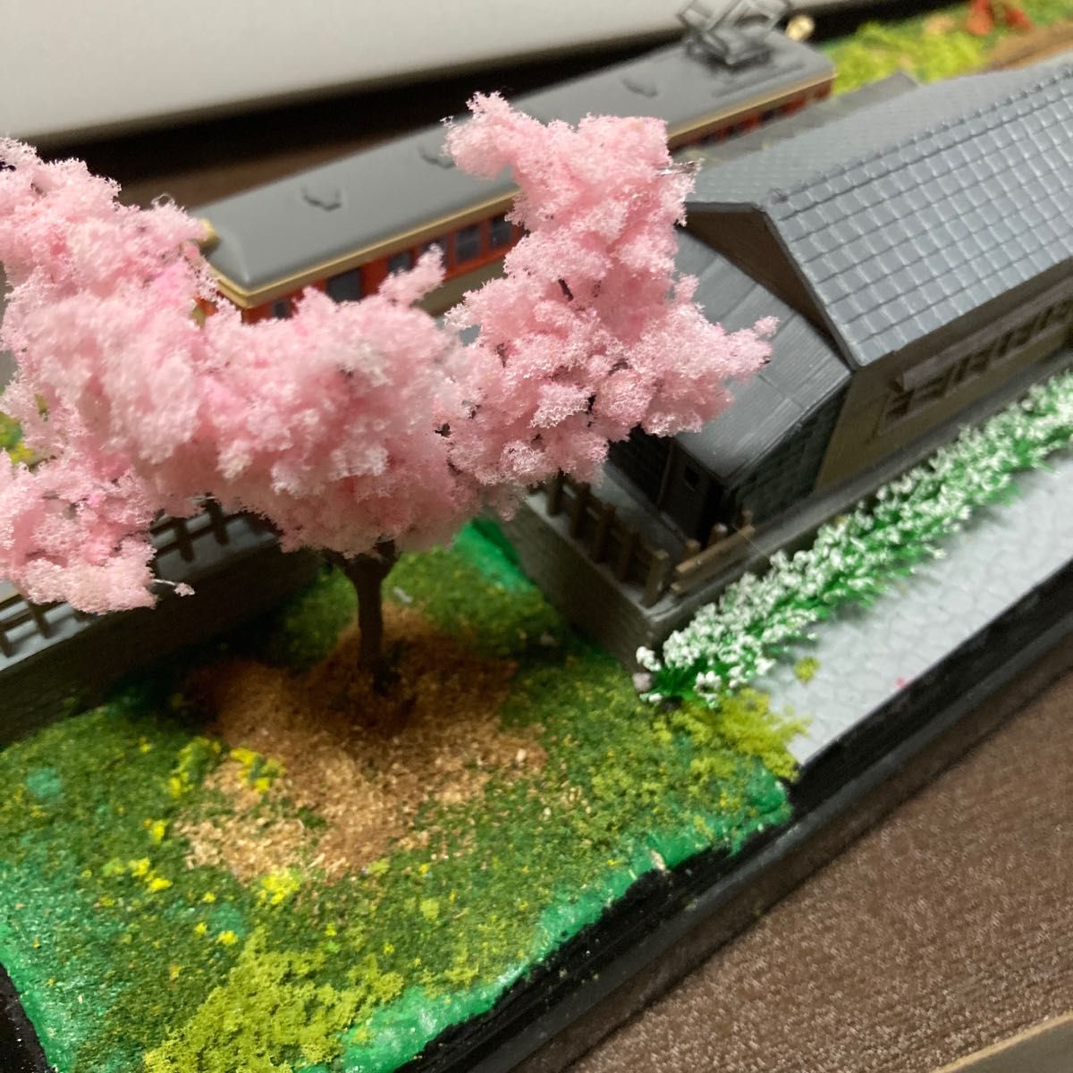 鉄道ジオラマ 桜満開のローカル駅 Nゲージ｜Yahoo!フリマ（旧PayPay