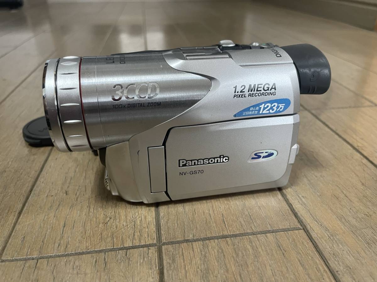 miniDVのダビングに！ Panasonicビデオカメラ NV-GS200 2